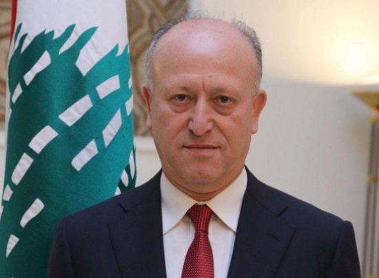 ريفي يرفض وصول عون لرئاسة لبنان لأنه جزء من المشروع الايراني ريفي يرفض وصول عون لرئاسة لبنان لأنه جزء من المشروع الايراني