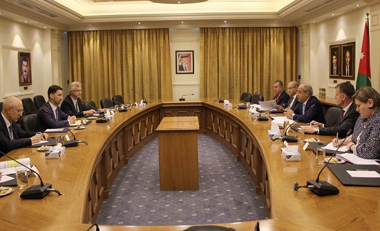 أمين عام الخارجية يبحث ووفدا سلوفاكيا التعاون المشترك