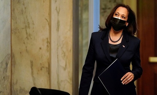 هاريس: لن تكون هناك عقوبات على عدم وضع الكمامات في عهد بايدن