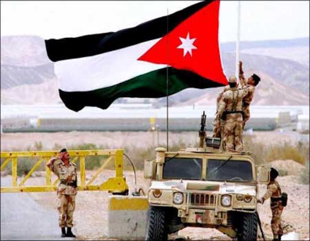 حرس الحدود تستقبل 94 لاجئاً سوريا