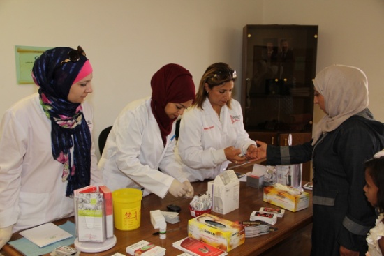 بالصور : أكاديمية الأمير الحسين بن عبد الله الثاني للحماية المدنية تقيم يوماً طبياً في الموقر