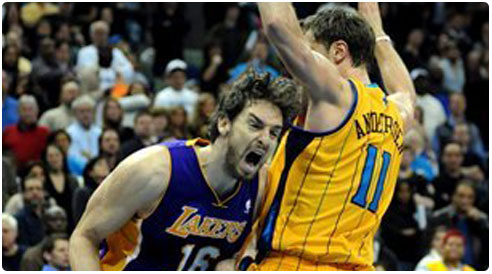 غاسول يقود ليكرز لتخطي نيو أورليانز