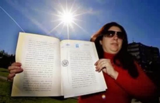 إسبانية تدعي أنها تمتلك الشمس وتنوي جمع ضرائب من كل البشر إسبانية تدعي أنها تمتلك الشمس وتنوي جمع ضرائب من كل البشر