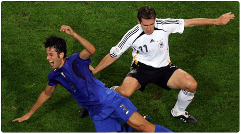 العمالقة يتواجهون ودياً