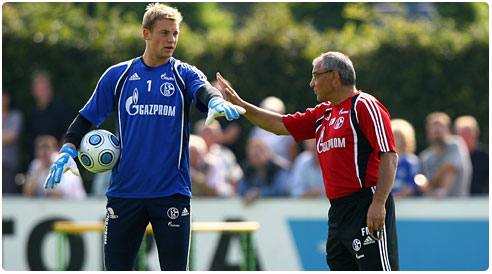 ماغات يؤكد مجدداً بقاء نيوير