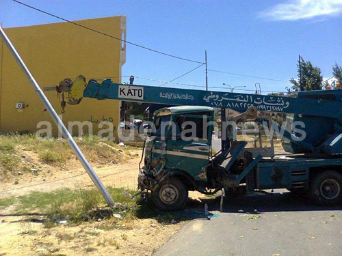 بالصور : 9 اصابات في تصادم " ونش " بسيارة على اشارات ناعور بالصور : 9 اصابات في تصادم " ونش " بسيارة على اشارات ناعور