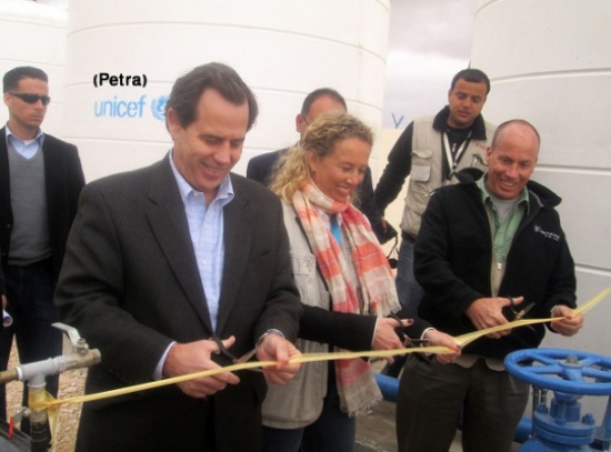 افتتاح محطة مياه ومدرسة جديدة في مخيم الزعتري