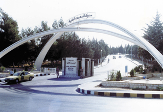 وفد طبي ايطالي يزور مديرية الخدمات الطبية الملكية