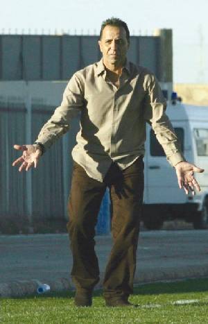 «الحسين» يجدد ثقته بالجهاز الفني للكرة ويلتقي لجنة اليد.. اليوم