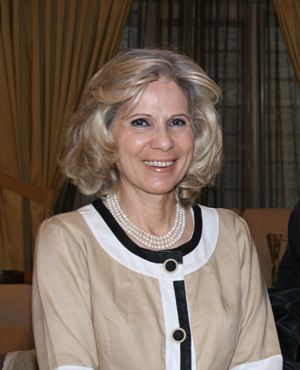 وزيرة السياحة: الأمن والاستقرار عماد العملية السياحية وزيرة السياحة: الأمن والاستقرار عماد العملية السياحية