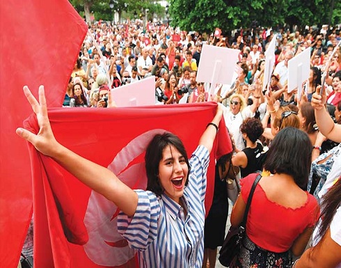 الرئيس التونسي يطالب البرلمان بتشريع المساواة بين الجنسين في الميراث… و«النهضة» تتحفّظ