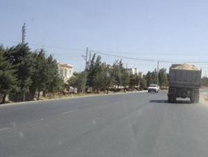 وزير الاشغال يتفقد توسعة طريق المطار وزير الاشغال يتفقد توسعة طريق المطار
