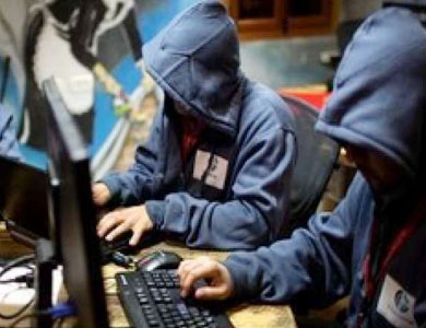 اختراق جهاز كمبيوتر بوزارة الدفاع الإسرائيلية