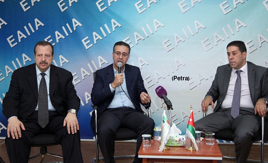 وزير الصناعة يلتقي صناعيي شرق عمان