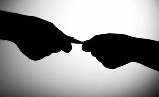 تحقيق مع وزير طلب من معاونته شراء العاب جنسية! تحقيق مع وزير طلب من معاونته شراء العاب جنسية!