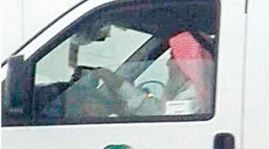 سبعيني يسرق سيارة إسعاف لإنقاذ زوجته الحامل سبعيني يسرق سيارة إسعاف لإنقاذ زوجته الحامل