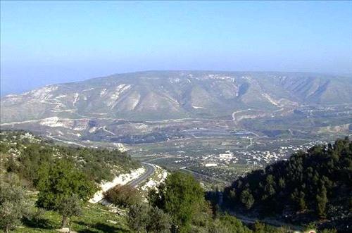 فريق من طلبة سابلة الحسن ينفذون حملة نظافة في بلدية معاذ