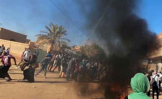 دعوات لتجمعات في كل أنحاء السودان اليوم