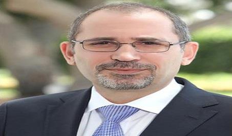 الصفدي وعبدالله بن زايد يبحثان التطورات بالمنطقة