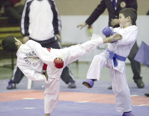 " الفهد الاسود" ..  بطل من ذهب 