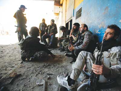 المعارضة السورية تسيطر على غالبية محافظة القنيطرة