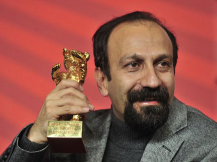 فيلم ايراني يفوز بـ"الدب الذهبي" أرفع جوائز مهرجان برلين السينمائي فيلم ايراني يفوز بـ"الدب الذهبي" أرفع جوائز مهرجان برلين السينمائي