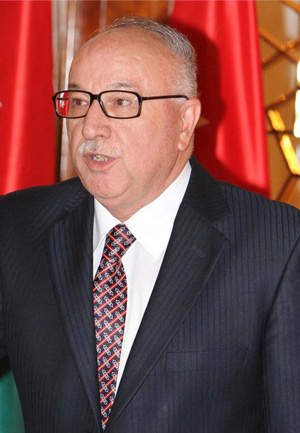 وزير الأشغال يؤكد الجاهزية للتعامل مع الظروف الجوية وزير الأشغال يؤكد الجاهزية للتعامل مع الظروف الجوية