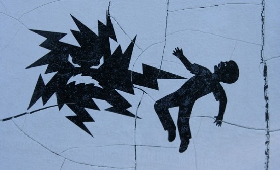 وفاة شاب بصعقة كهربائية في اشتفينا