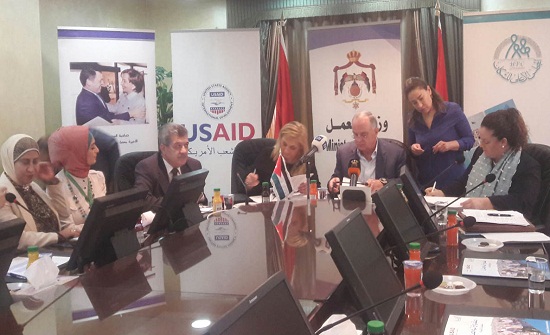 "العمل" و"الاعلى للسكان" يوقعان اتفاقية لتفعيل تعليمات نظام العمل المرن "العمل" و"الاعلى للسكان" يوقعان اتفاقية لتفعيل تعليمات نظام العمل المرن