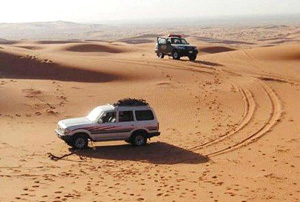 العثور على اشخاص ضلوا طريقهم في الكرك  
