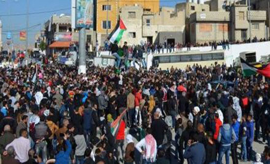 مسيرة في الشونة الجنوبية ضد قرار ترامب نقل السفارة الى القدس مسيرة في الشونة الجنوبية ضد قرار ترامب نقل السفارة الى القدس