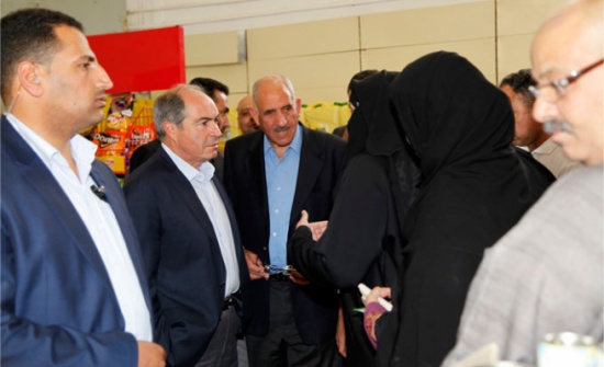 الملقي يتعهد بالتوسع الاستثماري في المنشآت الخدمية الحكومية الملقي يتعهد بالتوسع الاستثماري في المنشآت الخدمية الحكومية