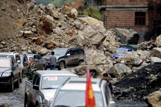 انتشال 150 ناجياً بعد 72 ساعة من وقوع زلزال سيتشوان بالصين انتشال 150 ناجياً بعد 72 ساعة من وقوع زلزال سيتشوان بالصين