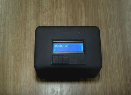 بالفيديو: صندوق يعالج إدمان الهواتف الذكية