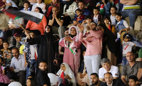 الرزاز يشارك في الاحتفال الشعبي الذي نظمته الامانة بالأعياد الوطنية الرزاز يشارك في الاحتفال الشعبي الذي نظمته الامانة بالأعياد الوطنية