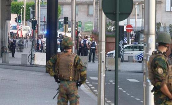 اطلاق نار على شخص هاجم جنوداً بسكين في بروكسل اطلاق نار على شخص هاجم جنوداً بسكين في بروكسل