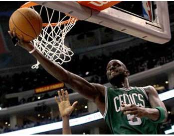 بوسطن يحقق فوزه الثاني والأربعين