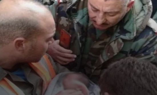 سوريا : الشرطة تتوصل لهوية والدي رضيعة رميت ببئر ارتوازي سوريا : الشرطة تتوصل لهوية والدي رضيعة رميت ببئر ارتوازي