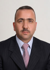 احمدي نجاد اذ يدعو الزعماء العرب الى احترام المحتجين