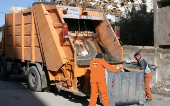الأمانة : جمع 7200 طن نفايات في أول أيام العيد الأمانة : جمع 7200 طن نفايات في أول أيام العيد