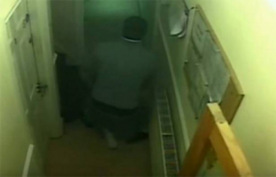 فيديو عنيف.. ضرب "لا يمكن لعقل أن يتخيله" ضد امرأة!