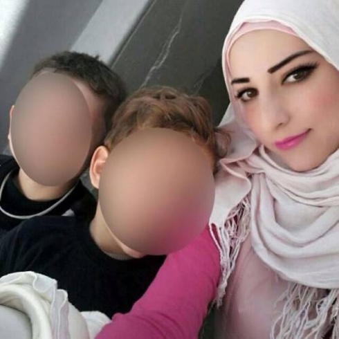 جريمة وحشية بالصور - لبنانية قتلها زوجها قرب المقبرة جريمة وحشية بالصور - لبنانية قتلها زوجها قرب المقبرة
