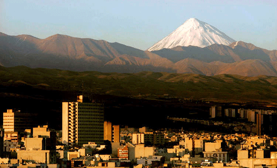 عضو مجلس بلدية طهران يدعو لبناء مسجد لأهل السنة في العاصمة عضو مجلس بلدية طهران يدعو لبناء مسجد لأهل السنة في العاصمة