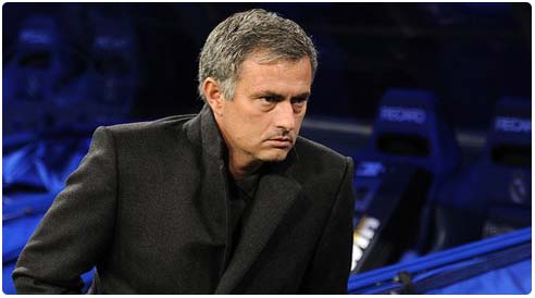 مورينيو ينفي تعرضه لمحاولة طعن