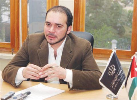 الامير علي يلتقى رؤساء أندية المحترفين ويشدد على ضرورة تطبيق تعليمات الاتحاد 