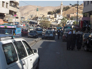 مطالبة بايجاد حلول للازمة المرورية في الطفيلة 