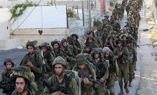 إسرائيل تضاعف عدد جنودها قرب غزة وفي الضفة الغربية