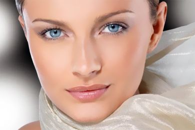 4 خطوات لمكياج ناعم وإطلالة طبيعيّة