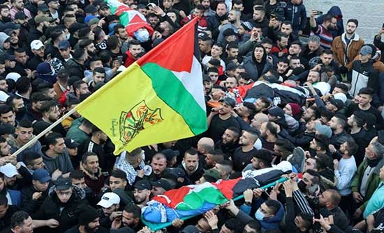 اللحظات الأولى لعملية اغتيال المقاومين الثلاثة بنابلس .. بالفيديو اللحظات الأولى لعملية اغتيال المقاومين الثلاثة بنابلس .. بالفيديو