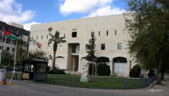 بحث واقع الخدمات البلدية في منطقة النصر مع الاهالي